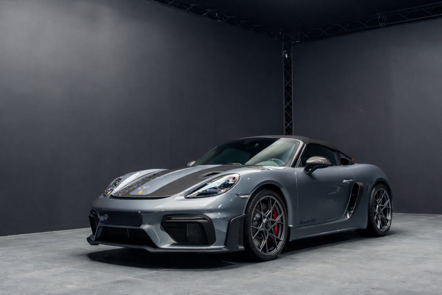 Porsche 718 Spyder RS — Pack Weissach — Gris Vanadium — 2 250 km — occasion France